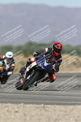 media/Oct-13-2025-Moto Forza (Mon) [[a66d839500]]/3-B Group/Session 3 (Turn 16)/